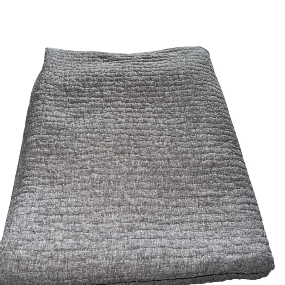 Pottery Barn Pick-Stitch Handcrafted Cotton Linen Quilt Gray King